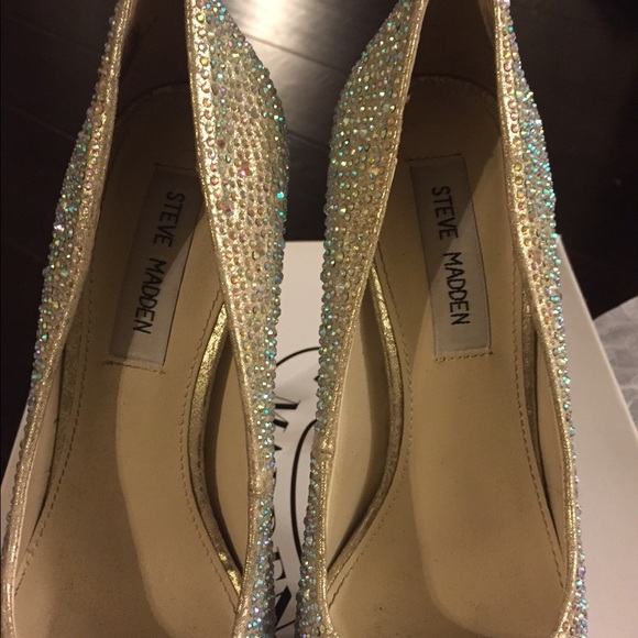 Deeva - Steve Madden heels size 7 - Picture 3 of 4