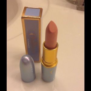 🎉🎉NEW MAC CINDERELLA LIPSTICK ROYAL BALL 🎉🎉