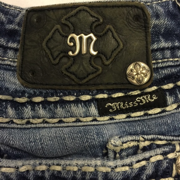 SOLD - Picture 3 of 4