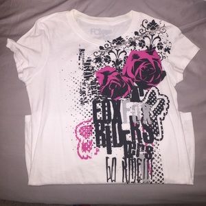 Fox tshirt. Worn twice. Perfect condition.