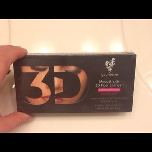 🎉🎉BRAND NEW YOUNIQUE MOODSTRUCK 3D FIBER LASH🎉