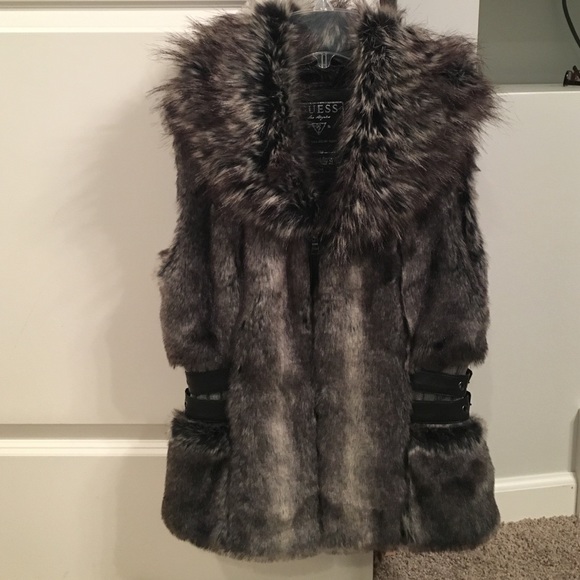 Guess faux fur vest size small