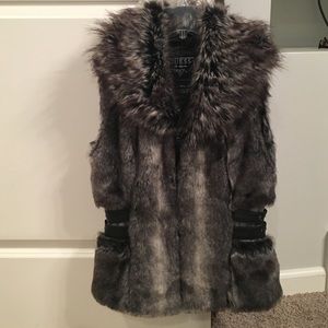Guess faux fur vest size small