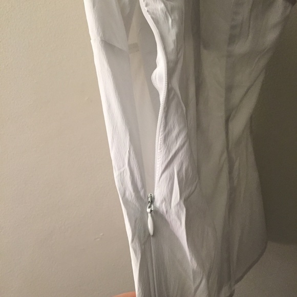 Express Top • - Picture 4 of 4