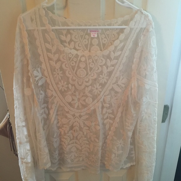 lace shirt