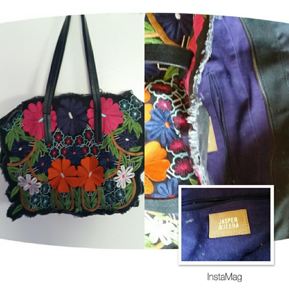 RESERVED @little_thing  embroidered floral purse