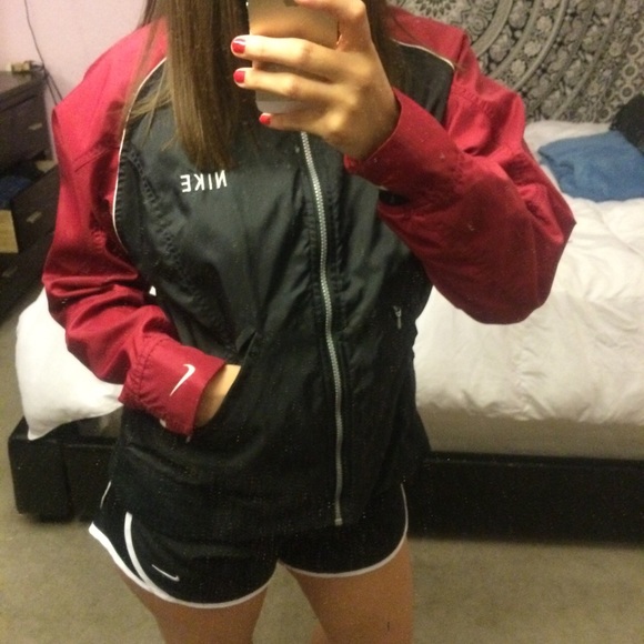 💣NIKE JACKET 💣 MINT CONDITION. SMALL/MEDIUM