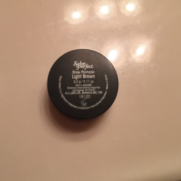 Salon perfect brow pomade