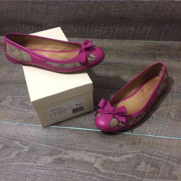 Authentic Coach flats