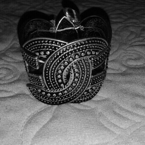 Style & Co cuff bracelet - Picture 1 of 2