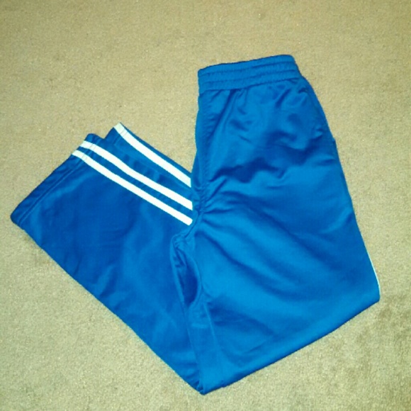 athletic pants
