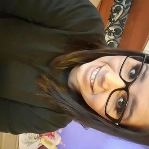 Meet your Posher, Vanessa