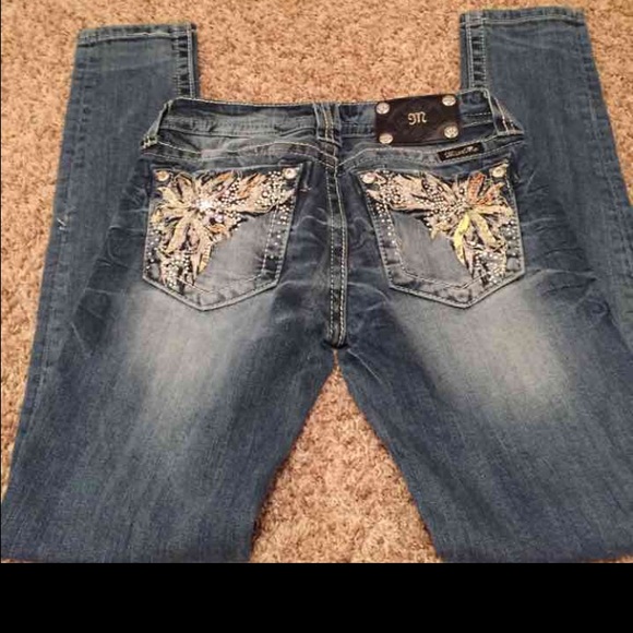 Looking for these exact jeans to trade.