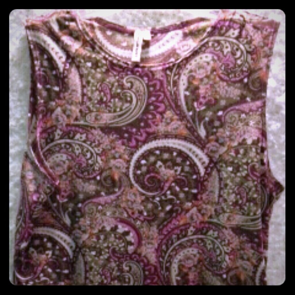 Paisley sleeveless top