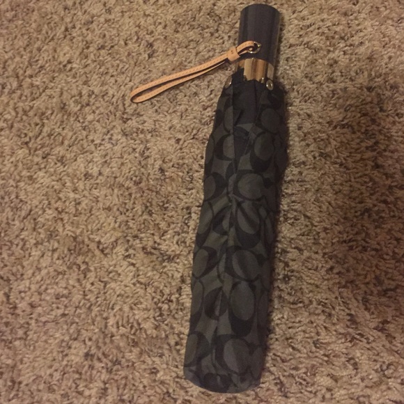 Signature Coach Umbrella