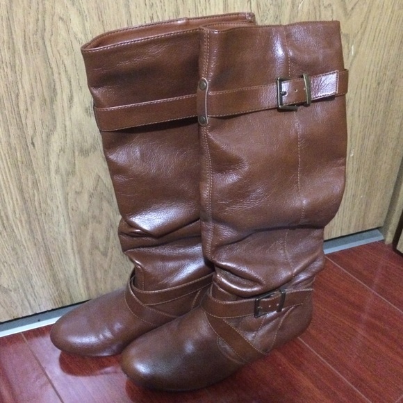 Winter brown high knee boots - Picture 2 of 3