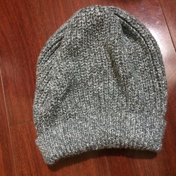 Winter white beanie - Picture 2 of 2