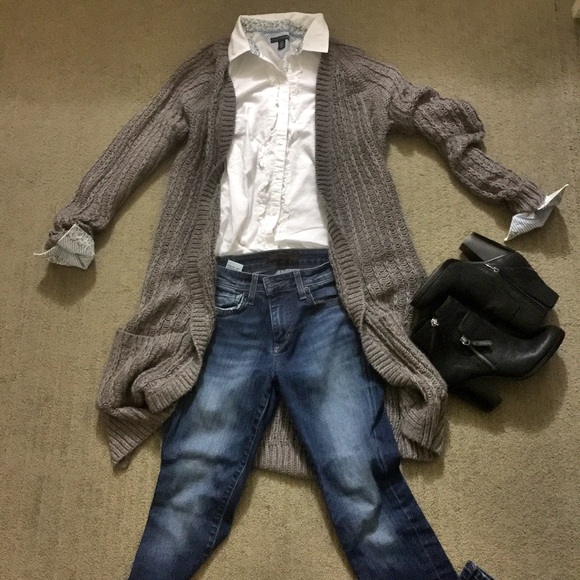 ABERCROMBIE V-NECK CARDIGAN KNIT