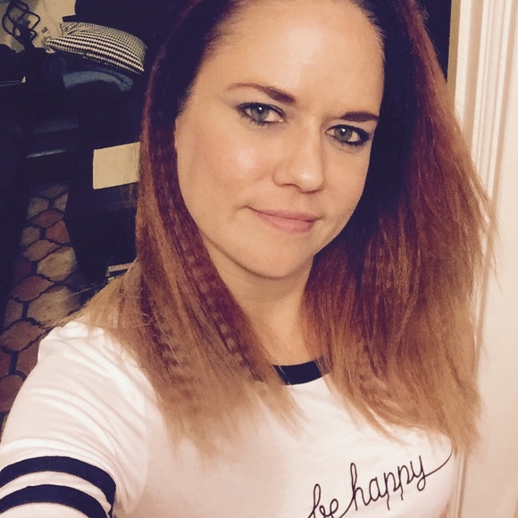 Meet your Posher!!! - Picture 8 of 8