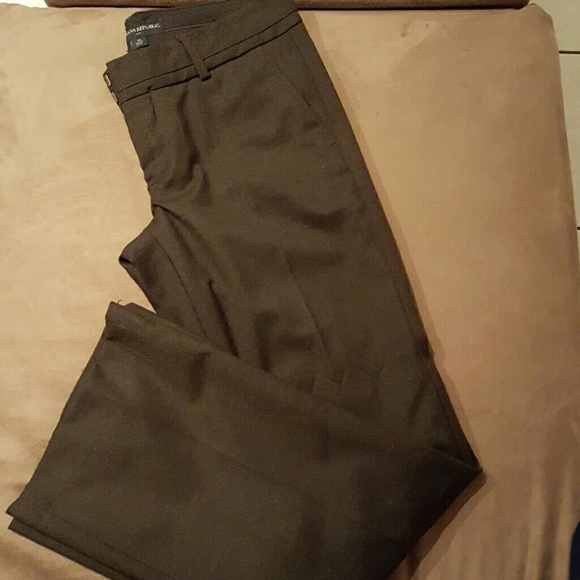 68% polyester 38% wool 2%spandex