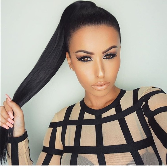 Bellami faux pony tail as worn by Amrezy