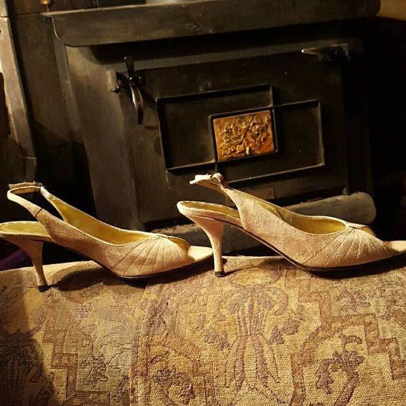 BANANA REPUBLIC SLING HEELS ALL LEATHER 8.5 - Picture 3 of 4