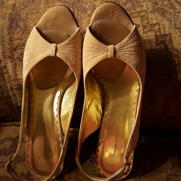 BANANA REPUBLIC SLING HEELS ALL LEATHER 8.5 - Picture 2 of 4