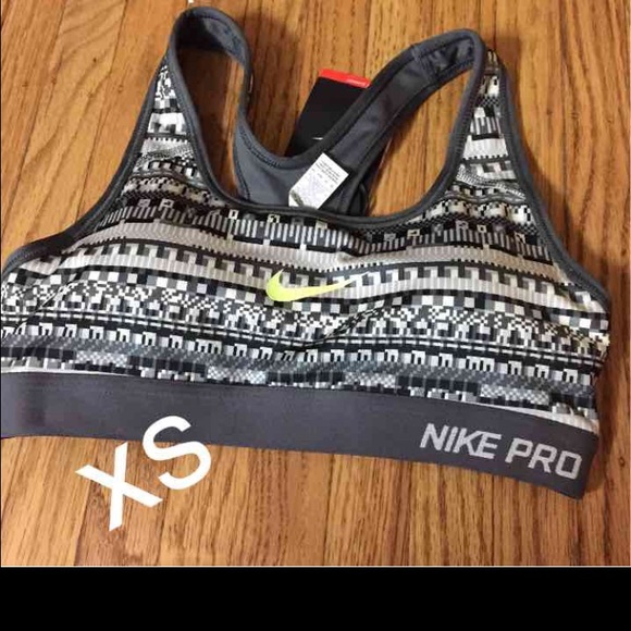 Nike pro padded sports bra