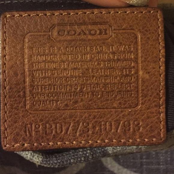 Pristine Vintage Coach - Picture 4 of 4