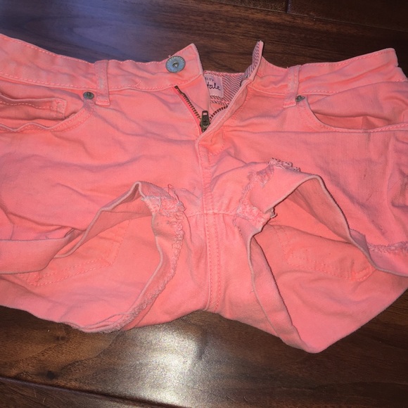 Three shorts. - Picture 4 of 4