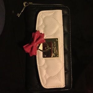 Betsey Johnson wallet