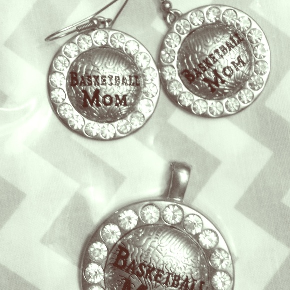 Rhinestone Basketball Mom jewelry set 🏀💎