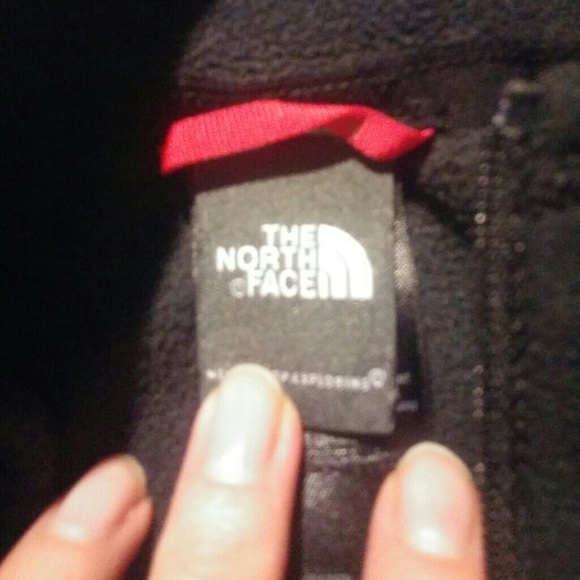 Black pink 1/2 zip north face breast cancer edi. - Picture 2 of 4