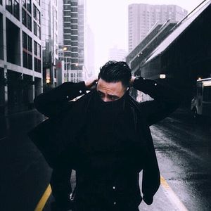 Meet your Posher, Victor