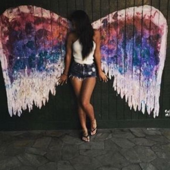 MEET YOUR POSHER ๐ธ๐ป๐๐ฎ๐น๐จ๐ณ๐ - Picture 2 of 4