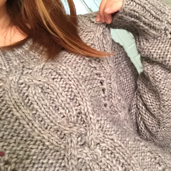 Beautiful grey sweater - Picture 2 of 2