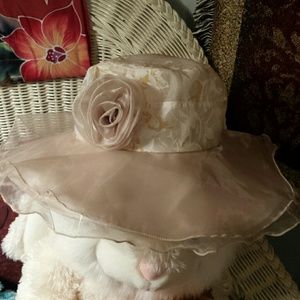 Frilly brimmed hat