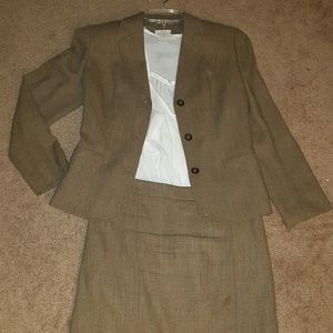 Ann Taylor loft skirt suit