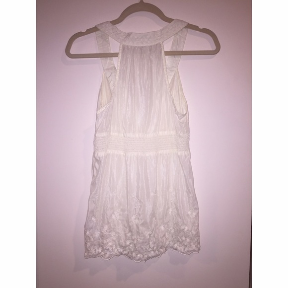 Off white tank✨ - Picture 3 of 4