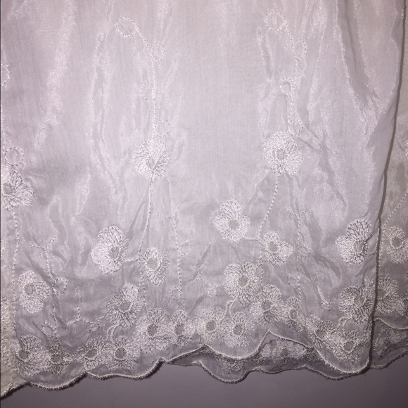 Off white tank✨ - Picture 4 of 4