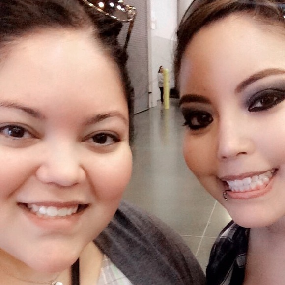 Meet your Posher, Adriana - Picture 7 of 8