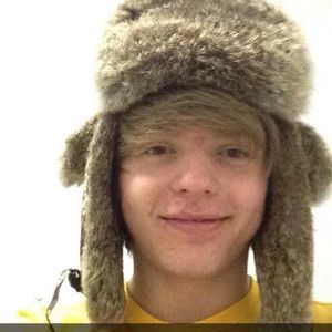 Meet your Posher, Deema