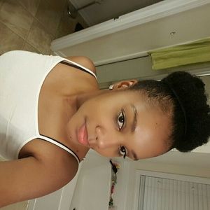 Meet your Posher, Brandi