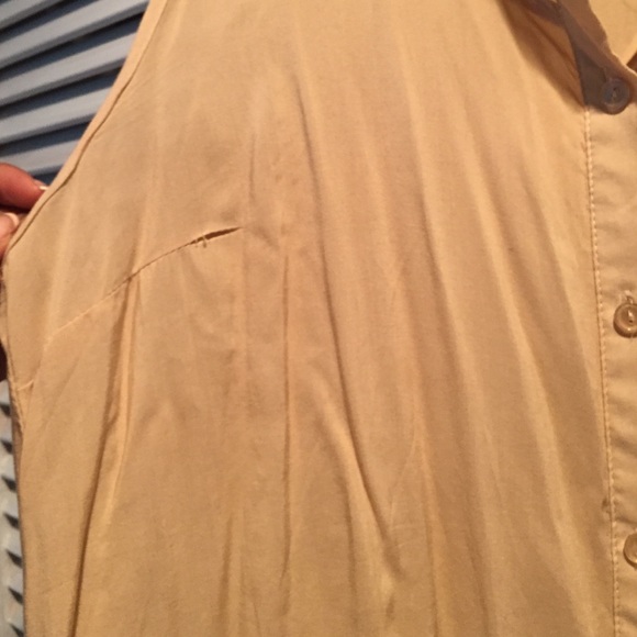 Button up tank - Picture 2 of 3