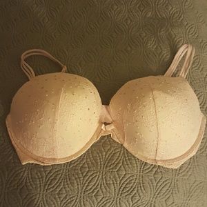 NWOT Victoria's Secret 38DD Bra