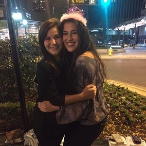 Meet your Posher, Devin