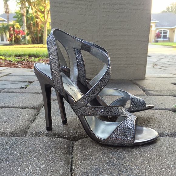 Marc Fisher silver heels