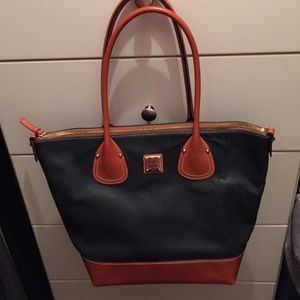 Dooney & Bourke handbag.