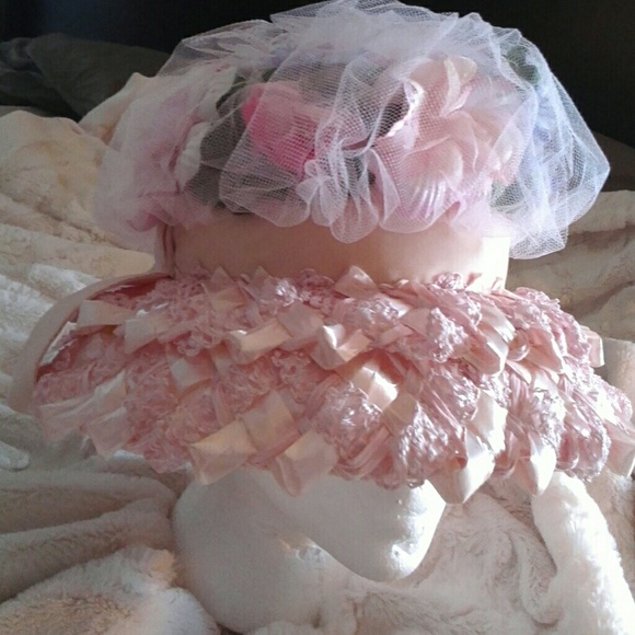 Vintage floral pink hat w box