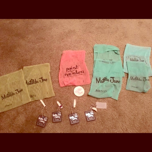 Matilda Jane mesh bags, buttons and a sticker.